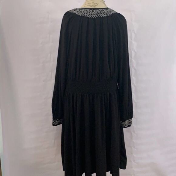 NWT TORRID EMBROIDERY DETAIL‎ BLACK DRESS S… - Picture 6 of 9